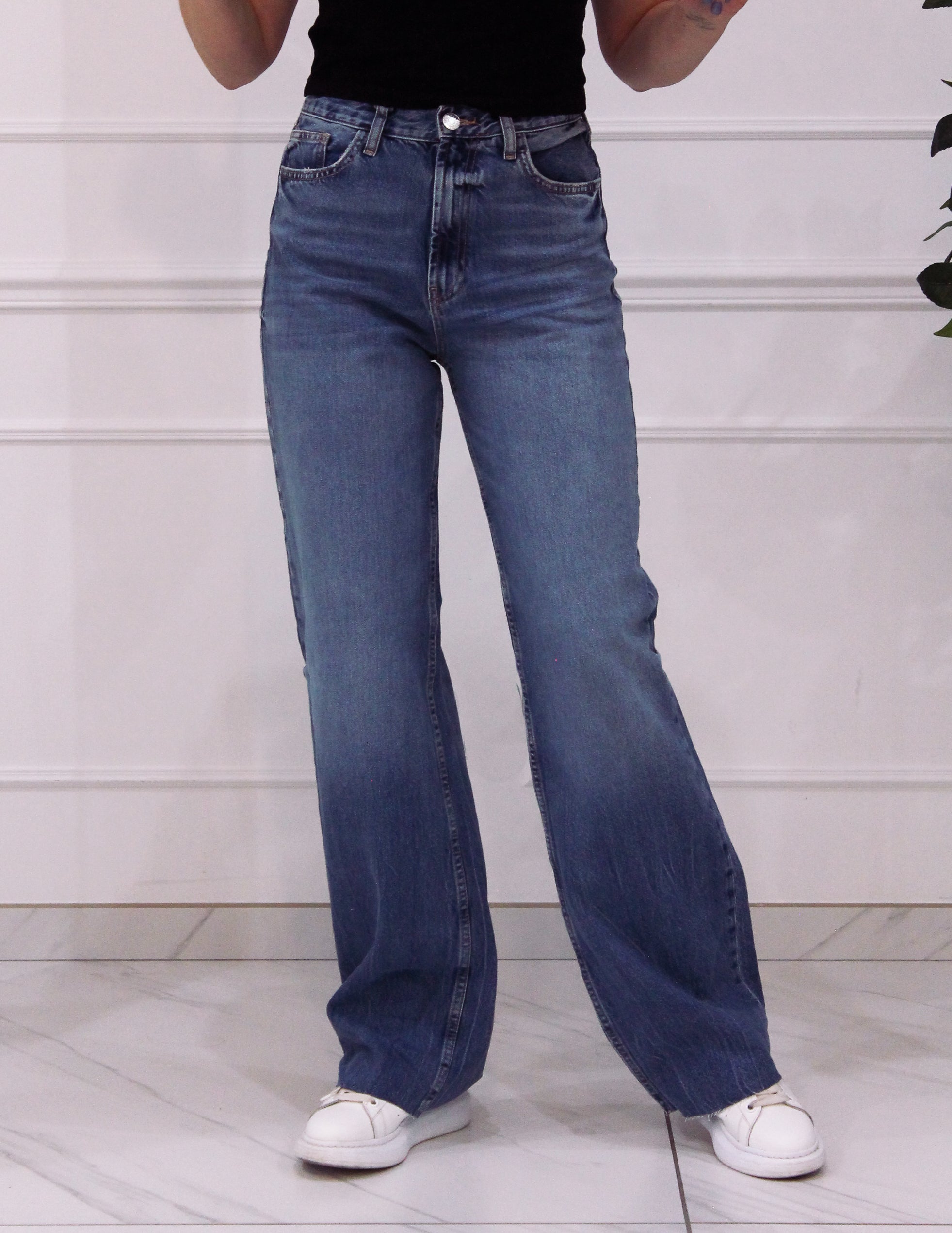 Wide straight cut jeans