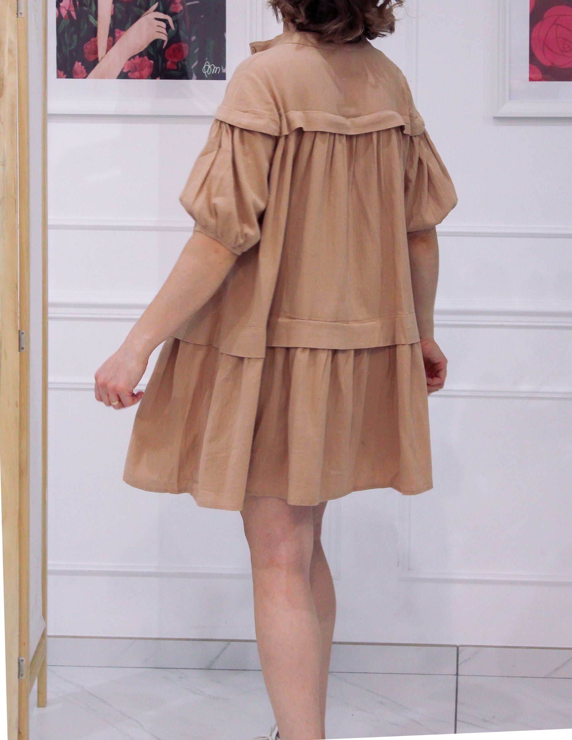 Robe patineuse avec ceinture