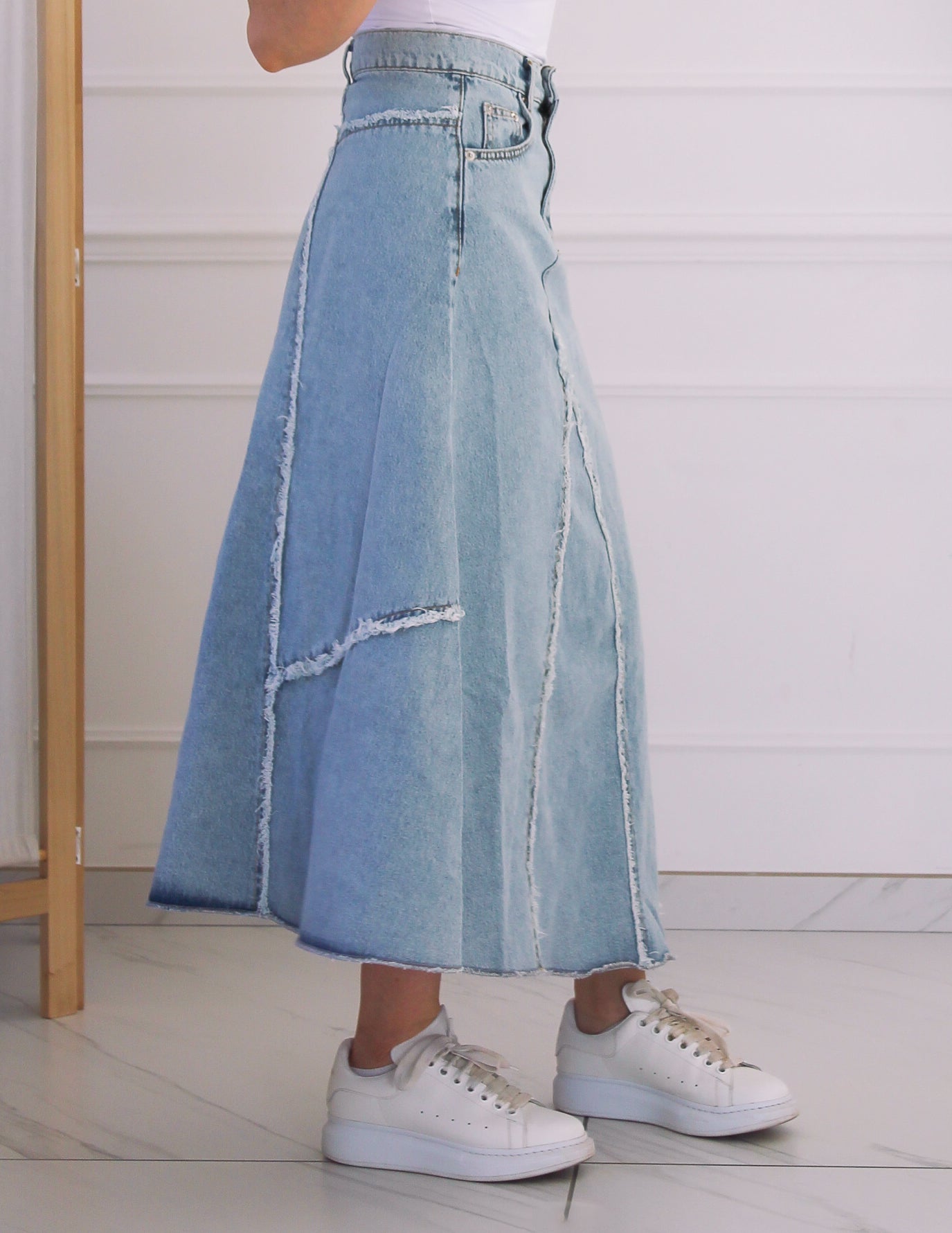 Jupe longue en jean asymétrique