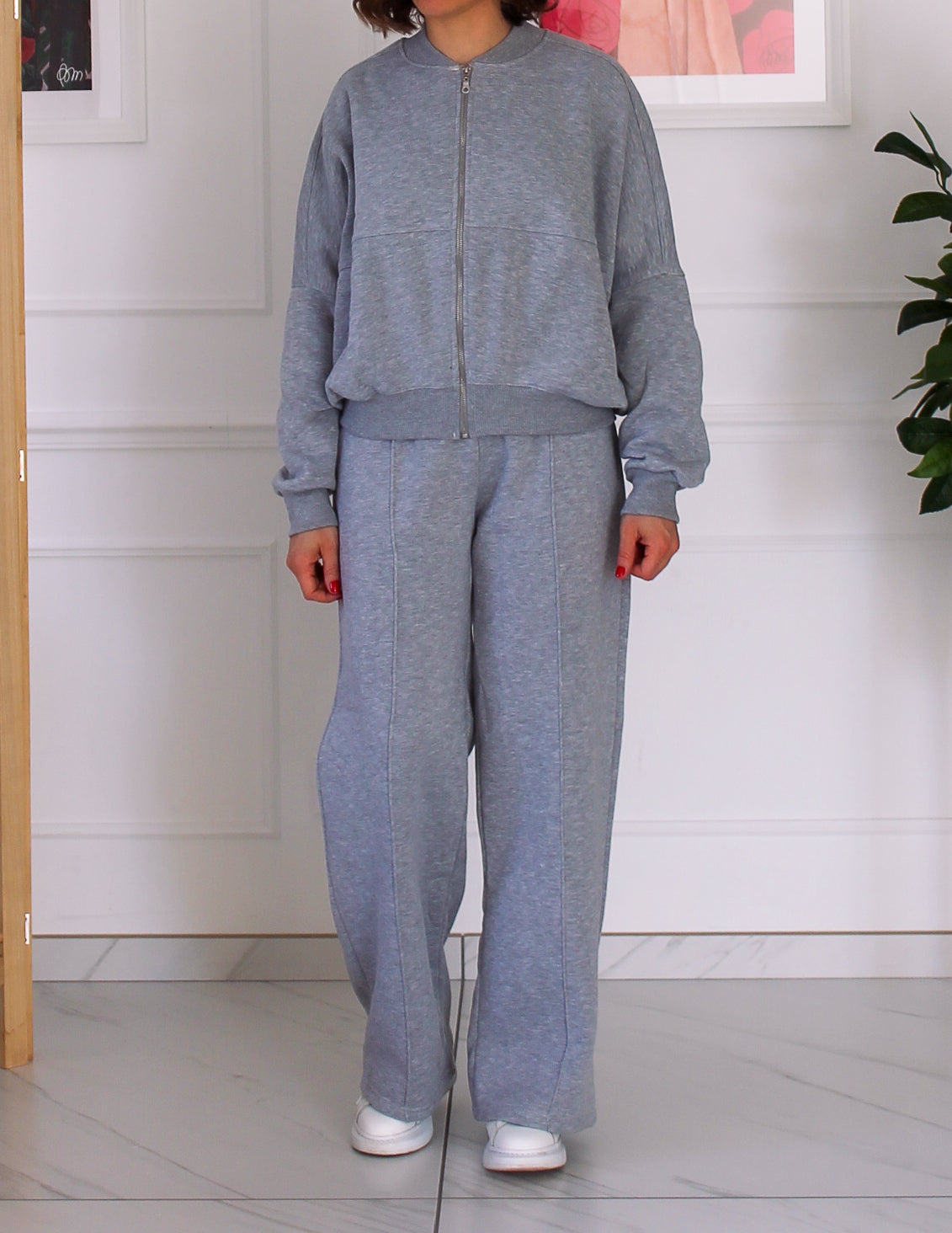 L'ensemble jogging gris