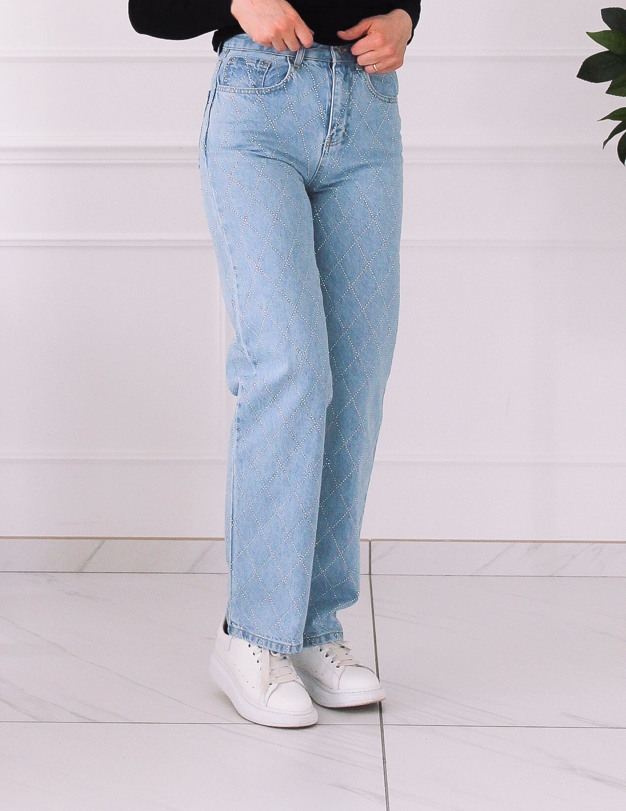 Jean bleu orné de strass