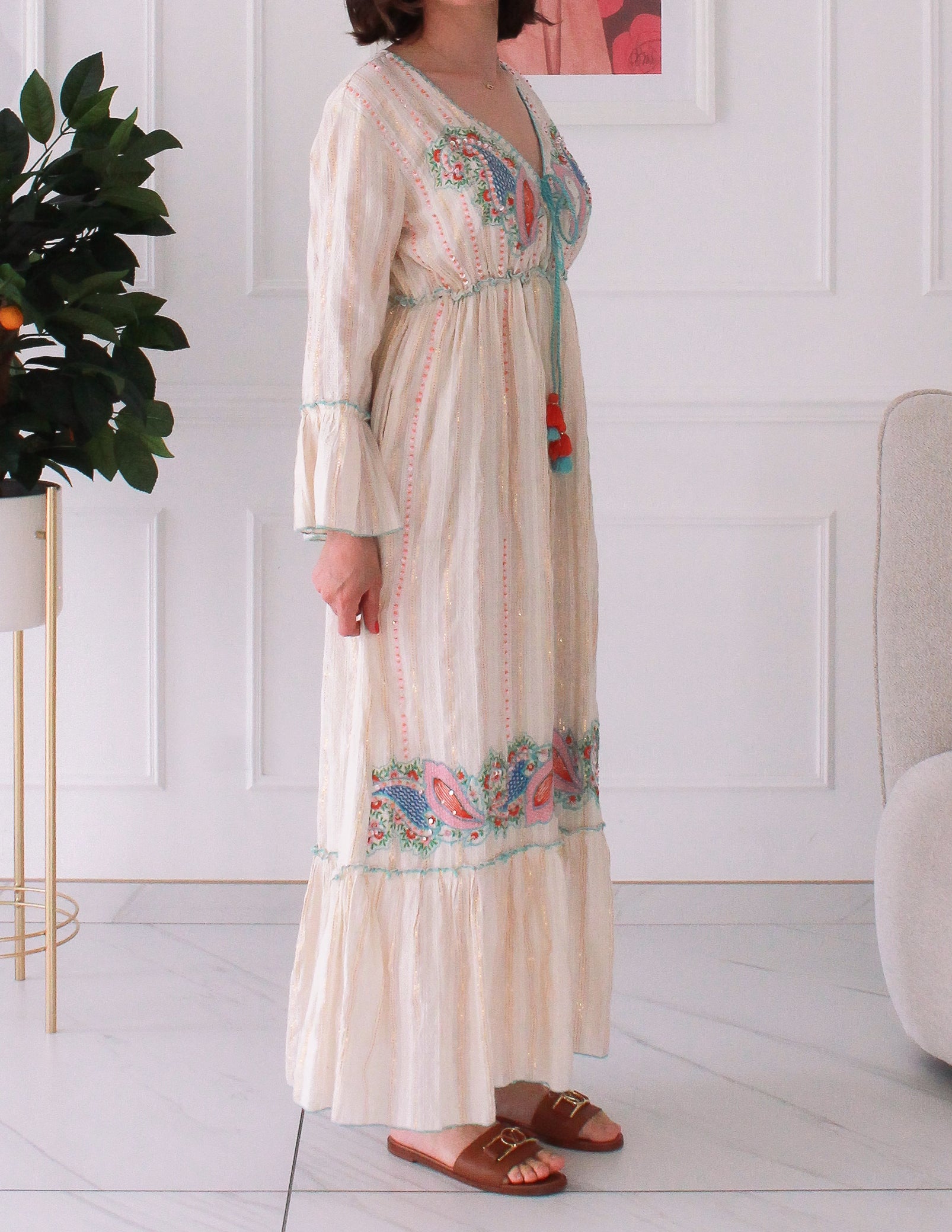 Robe d'été brodée bleu